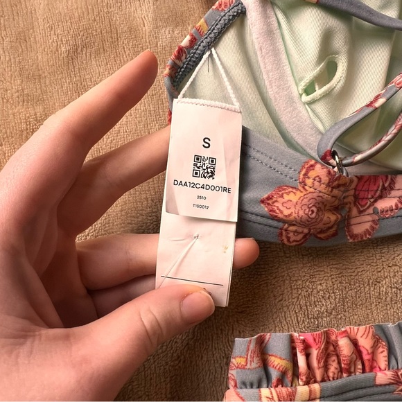 CUPSHE Sage Green and Pink Floral High Waisted Ruffle Underwire Bikini - Size S - Picture 9 of 14